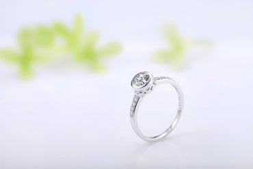 Sterling silver rounded crystal engagement ring - CDE Jewelry Egypt
