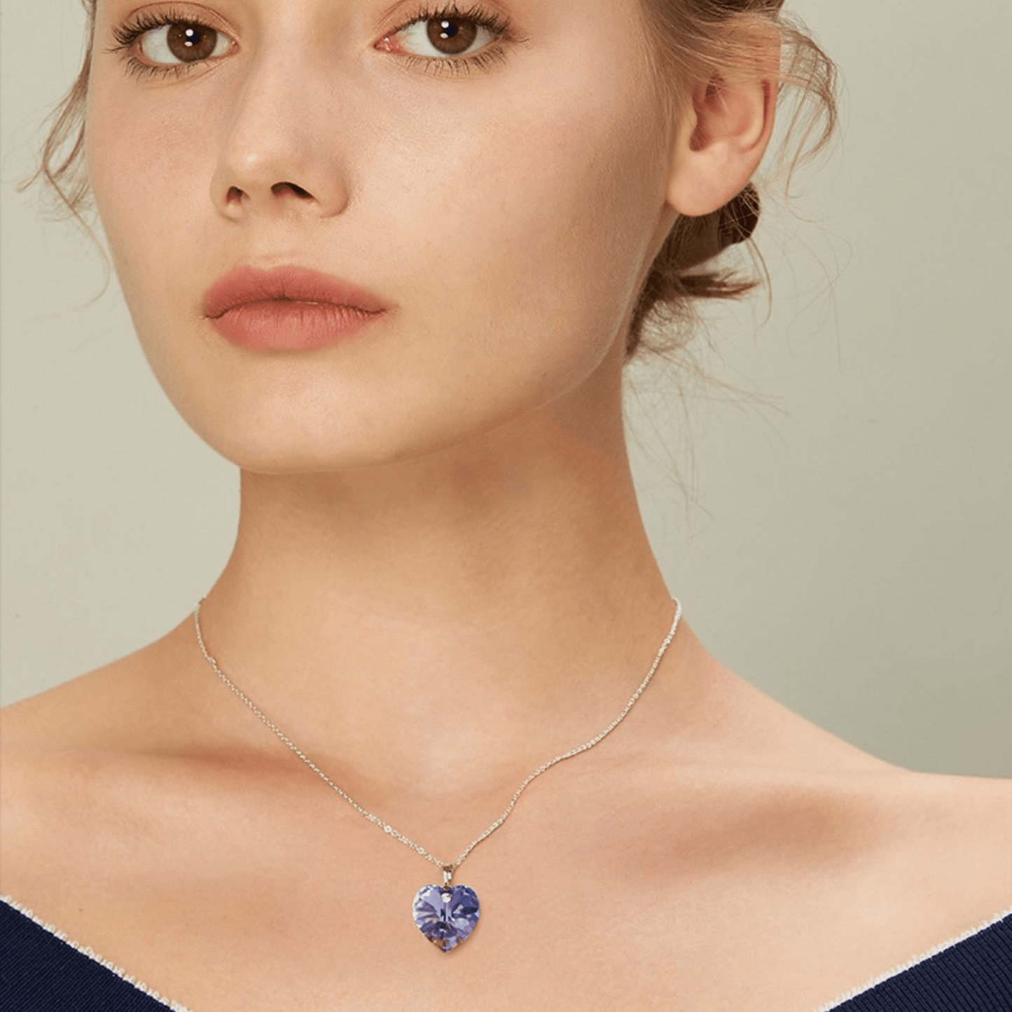 Elegant charming amethyst crystal necklace