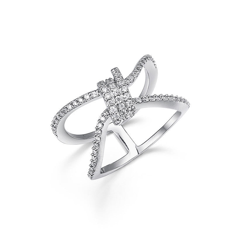 The trendy knotted spaced ring - CDE Jewelry Egypt