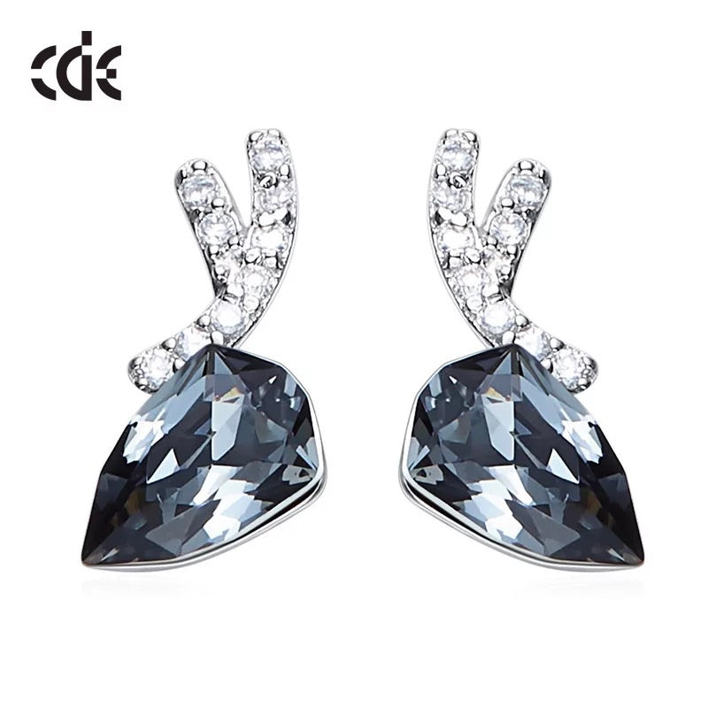Sterling silver elegant black diamond earring - CDE Jewelry Egypt