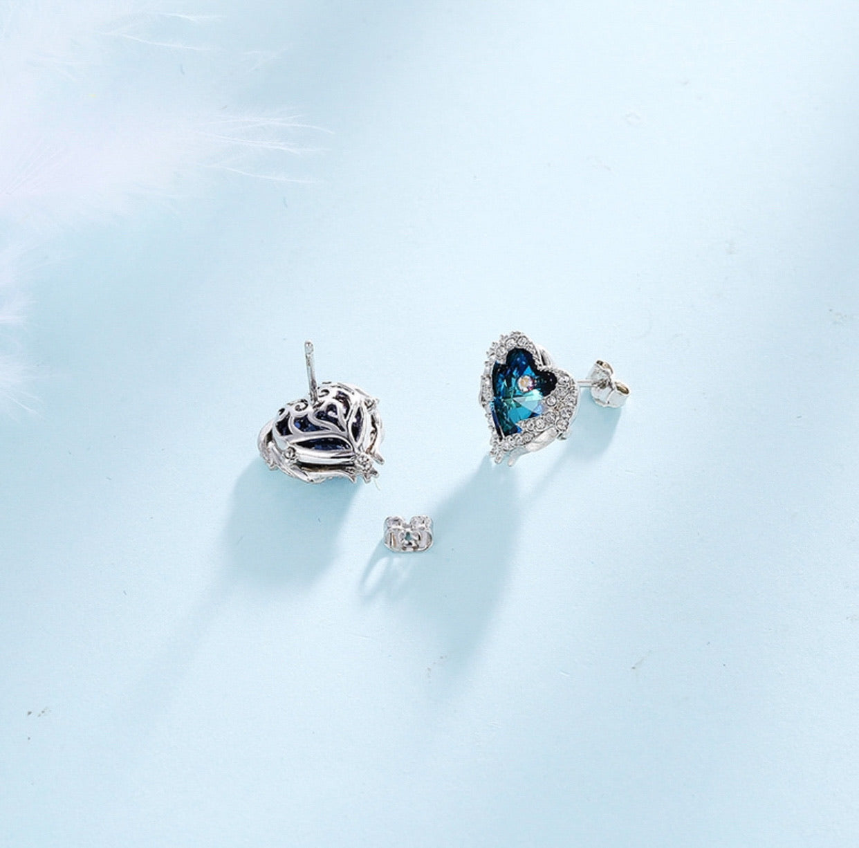 The cute little sapphire / amethyst hearts earring - CDE Jewelry Egypt