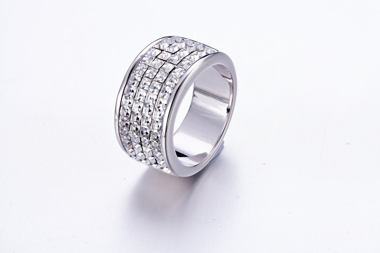 The circle cut little crystals ring - CDE Jewelry Egypt